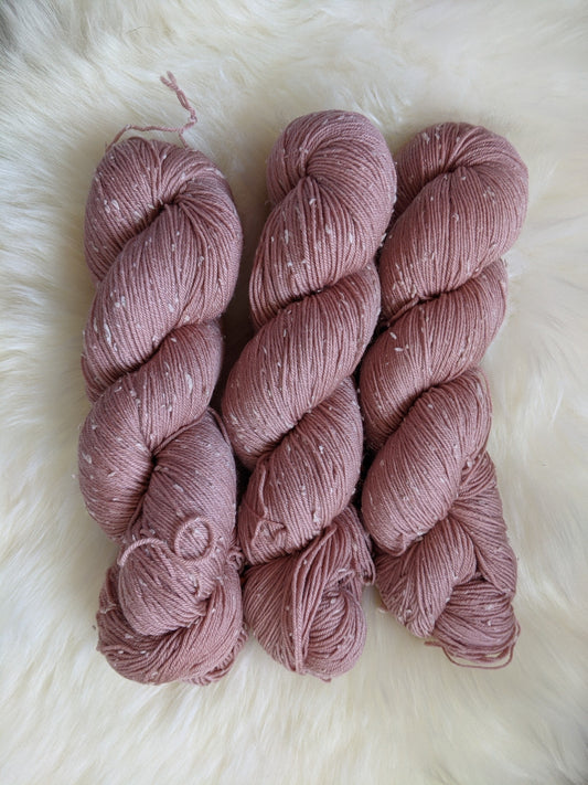 Avocado - White Tweed Sock - 4 ply